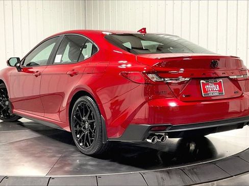 New 2026 Toyota Camry SE image 3