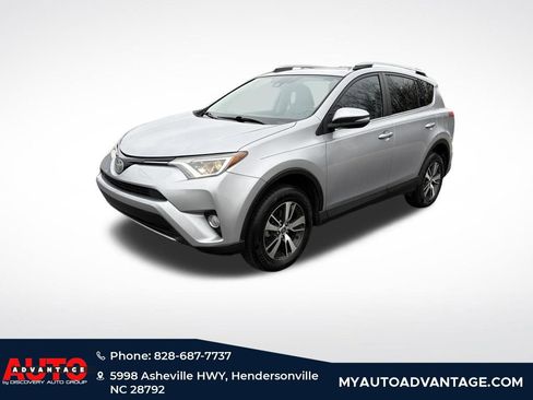 Used 2018 Toyota RAV4 XLE image 1