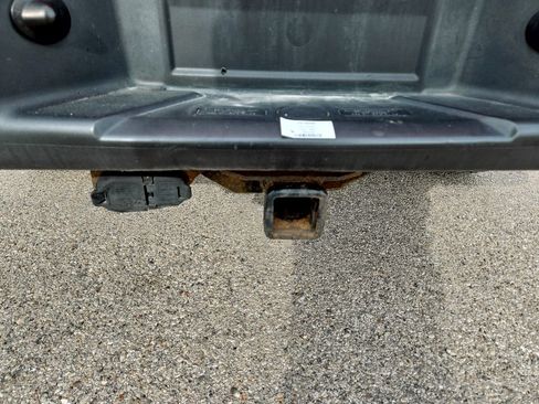 Used 2011 Ford F150 XLT w/ XLT Chrome Pkg image 30