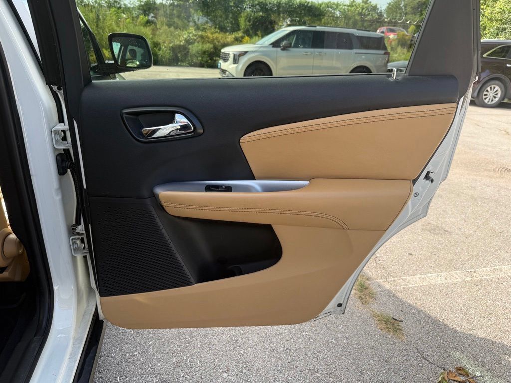 Used 2013 Dodge Journey Crew w/ Flexible Seating Group FWD image 13