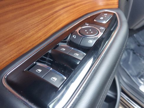 Used 2019 Lincoln Navigator Select w/ Technology Package image 20