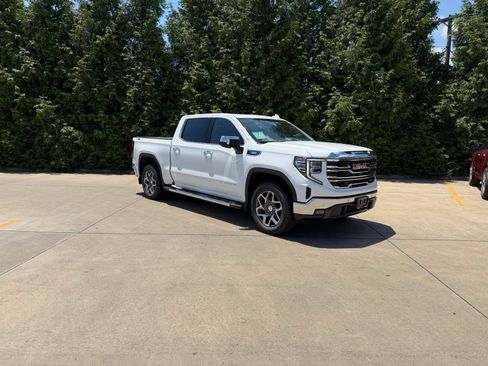 New 2026 GMC Sierra 1500 SLT w/ SLT Premium Plus Package AWD/4WD image 2