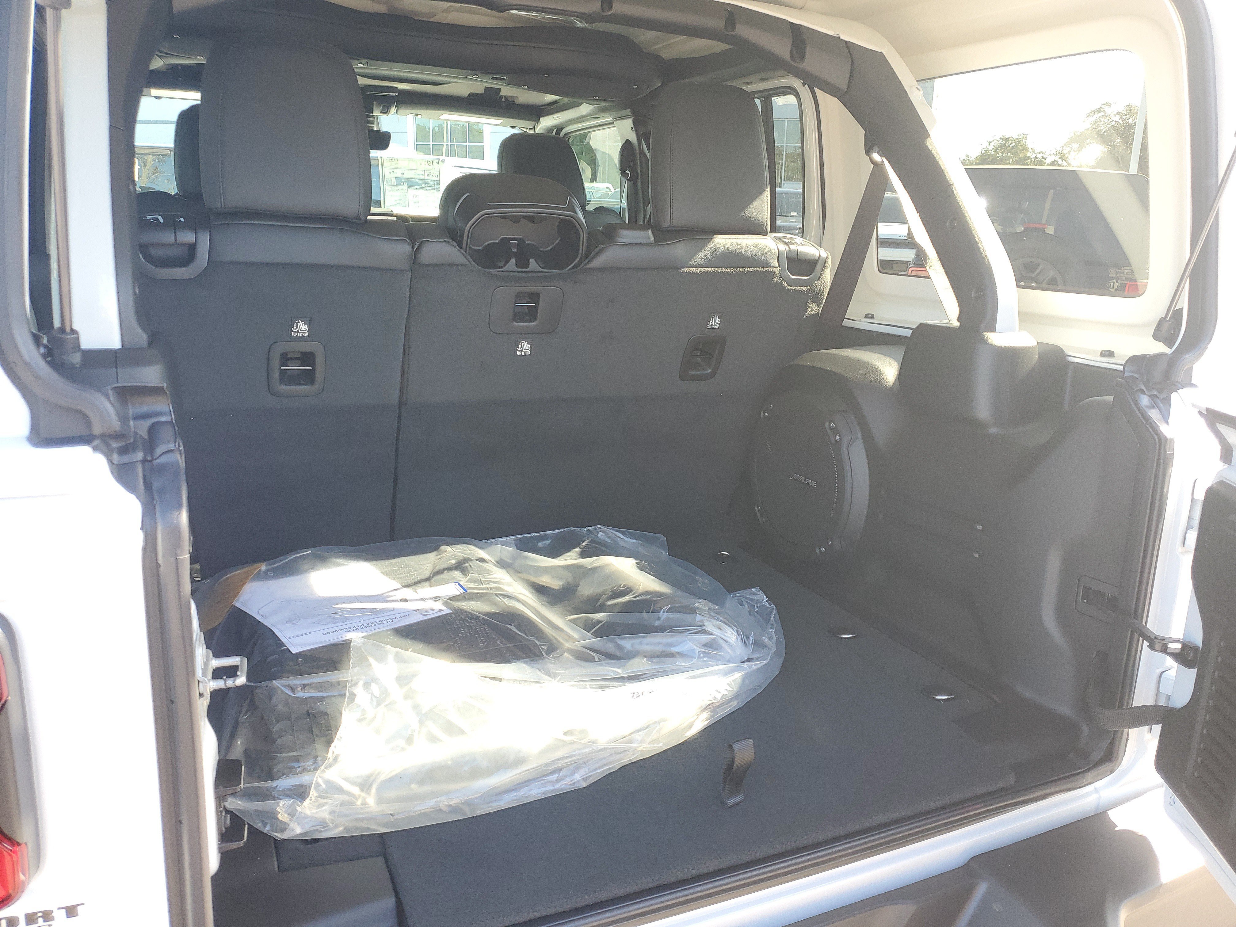 New 2027 Jeep Wrangler Unlimited Sahara AWD/4WD image 8