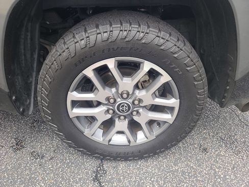 Used 2022 Toyota Tundra 1794 Edition image 15