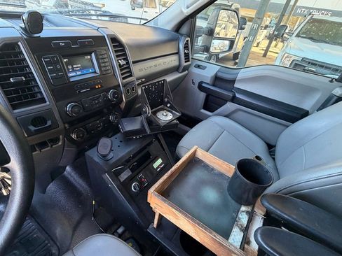 Used 2019 Ford F250 XL w/ Power Equipment Group image 27