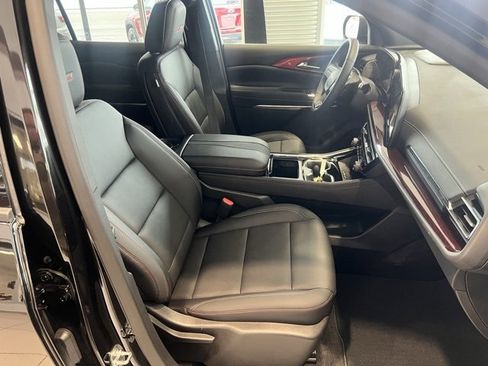 Used 2025 Chevrolet Traverse Z71 image 25