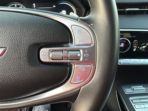 Used 2025 Genesis GV70 2.5T image 20