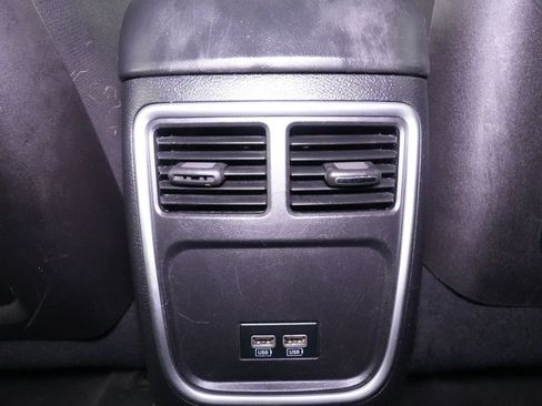 Used 2016 Dodge Charger SXT RWD image 18