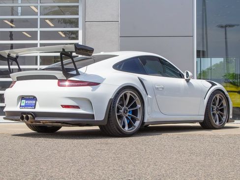 Used 2016 Porsche 911 GT3 RS RWD image 10