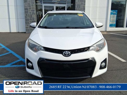 Used 2015 Toyota Corolla S image 2