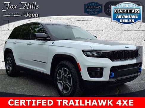 Used 2022 Jeep Grand Cherokee Trailhawk image 1