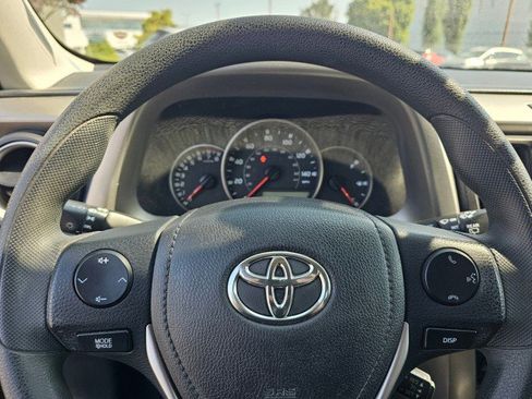 Used 2016 Toyota RAV4 LE image 27