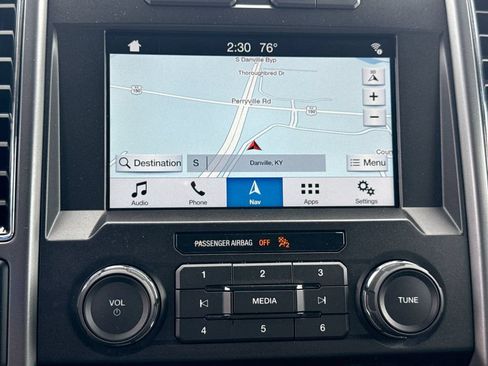 Used 2018 Ford F150 XLT w/ Equipment Group 302A Luxury AWD/4WD image 21