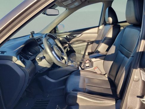 Used 2019 Nissan Rogue SL image 30