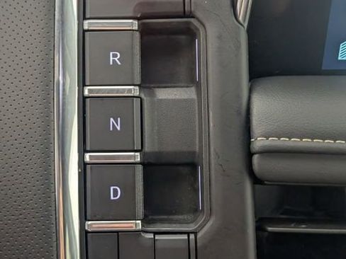 Used 2024 Chevrolet Tahoe Premier image 23