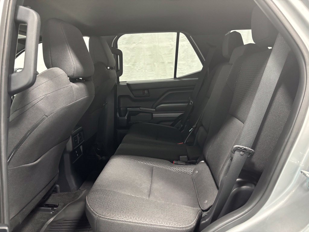 Used 2026 Toyota 4Runner SR5 AWD/4WD image 45