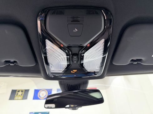 Used 2022 BMW X5 xDrive40i w/ M Sport Package AWD/4WD image 13