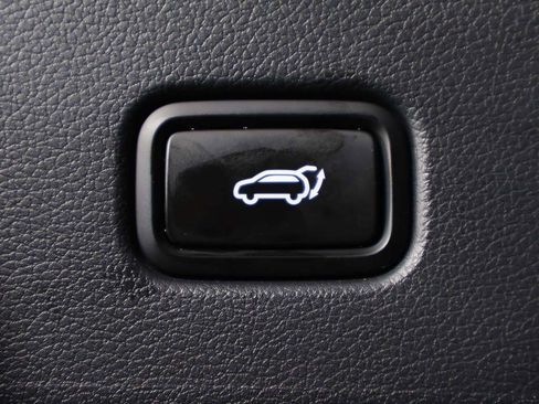 Used 2024 Hyundai Palisade SEL w/ Premium Package image 23