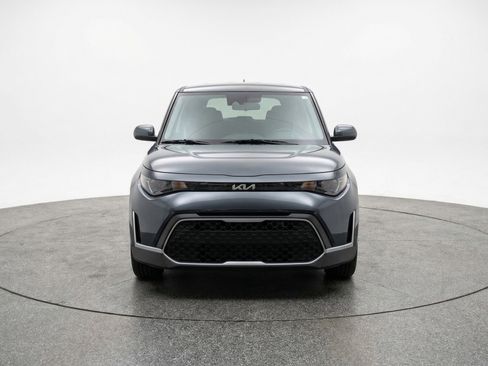 Used 2025 Kia Soul LX w/ LX Technology Package image 2