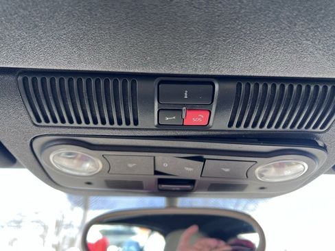 Used 2016 Volkswagen Beetle 1.8T SE image 32