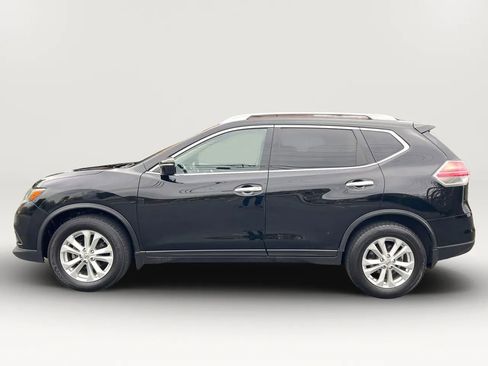 Used 2014 Nissan Rogue SV image 8