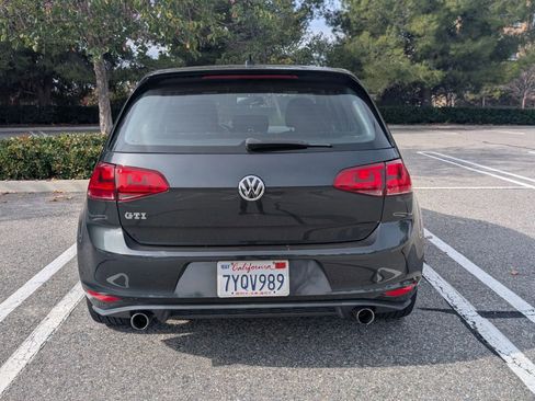 Used 2017 Volkswagen GTI Sport image 7
