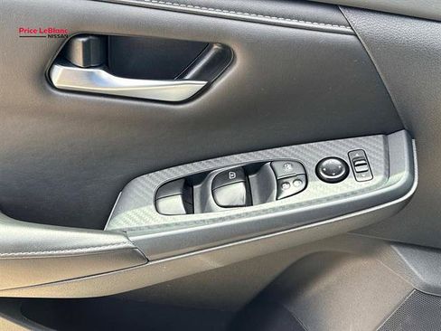 Used 2022 Nissan Sentra SV w/ Trunk Package FWD image 19