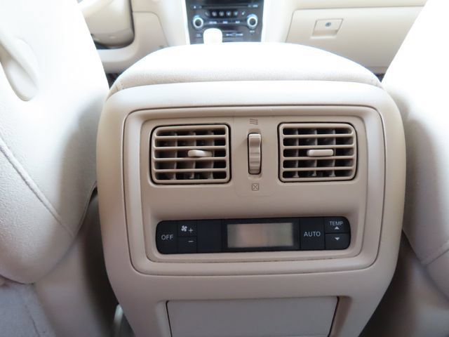 Used 2014 Nissan Pathfinder S FWD image 24