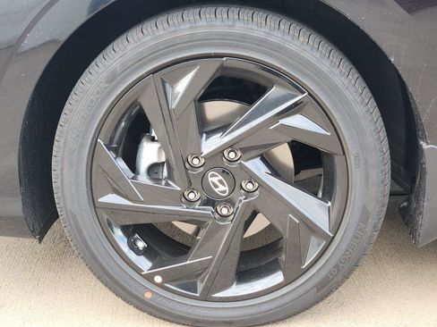 New 2026 Hyundai Elantra SEL Sport Premium image 7