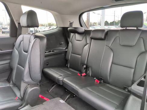Used 2025 Kia Telluride S AWD/4WD image 16