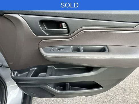 Used 2023 Honda Odyssey EX-L image 22