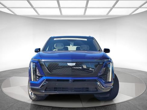 Certified 2026 Cadillac Vistiq Sport AWD/4WD image 2