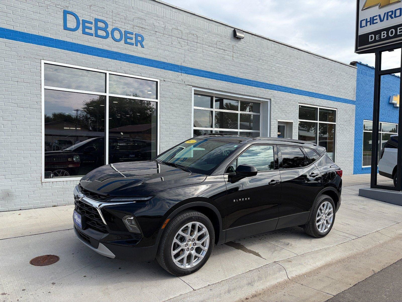 Used 2023 Chevrolet Blazer LT w/ Convenience Package AWD/4WD image 1