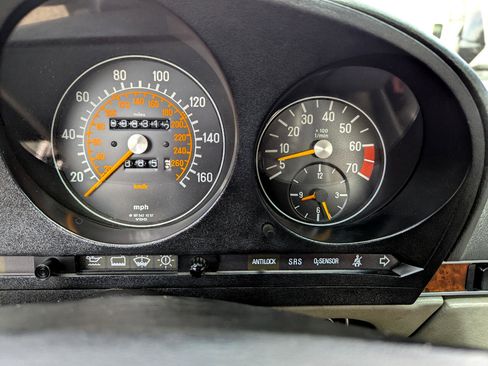 Used 1987 Mercedes-Benz 560 SL image 19