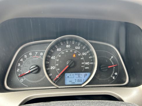 Used 2013 Toyota RAV4 XLE AWD/4WD image 16