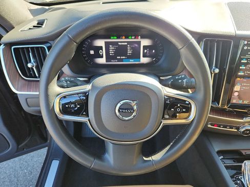 Certified 2023 Volvo XC60 B6 Ultimate w/ Protection Package Premier AWD/4WD image 19