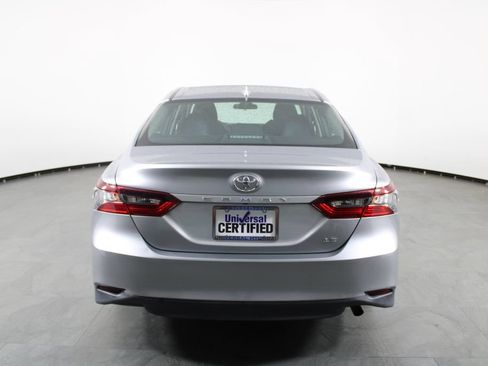 Used 2022 Toyota Camry LE FWD image 10