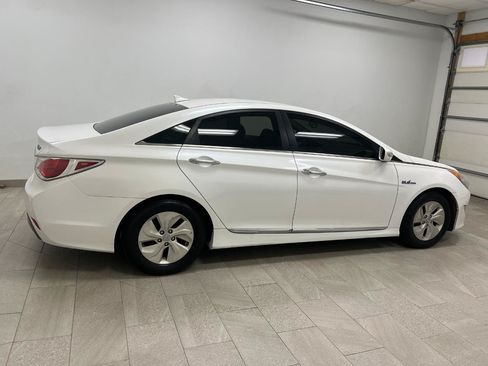 Used 2014 Hyundai Sonata Hybrid FWD image 15