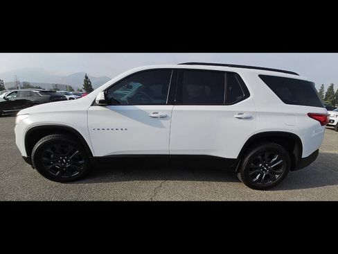 Used 2021 Chevrolet Traverse RS FWD image 3