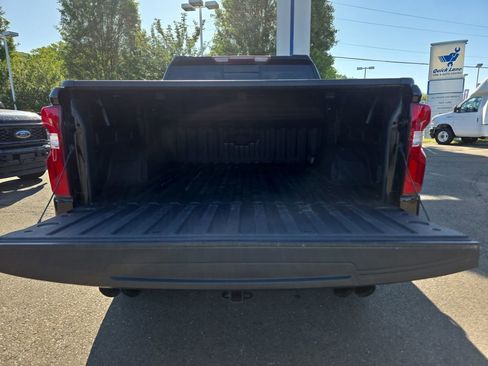 Used 2020 Chevrolet Silverado 1500 LT Trail Boss w/ Midnight Edition AWD/4WD image 16