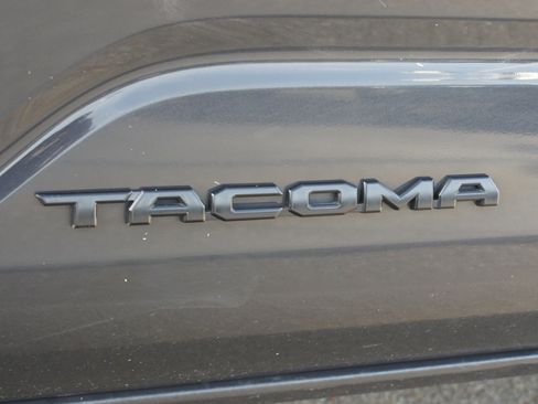 Used 2024 Toyota Tacoma TRD Off-Road image 16