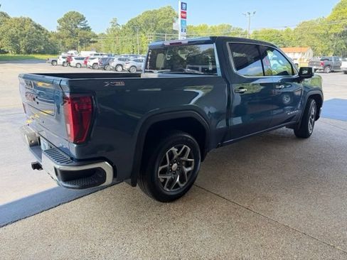 Certified 2024 GMC Sierra 1500 SLT AWD/4WD image 5