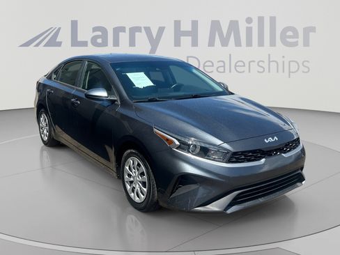 Used 2024 Kia Forte LX FWD image 8