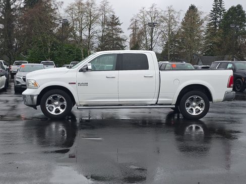 Used 2017 RAM 1500 Laramie w/ Convenience Group image 6