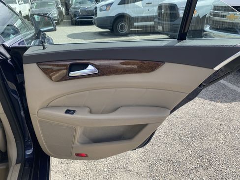Used 2012 Mercedes-Benz CLS 550 image 16