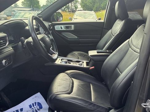 Used 2020 Ford Explorer ST w/ ST Street Pack AWD/4WD image 5