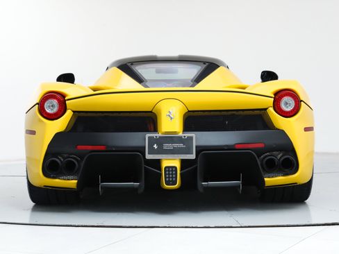 Used 2014 Ferrari LaFerrari image 8