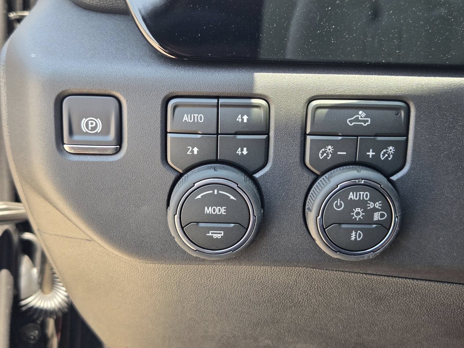 New 2026 Chevrolet Silverado 1500 LT Trail Boss w/ Convenience Package II AWD/4WD image 21