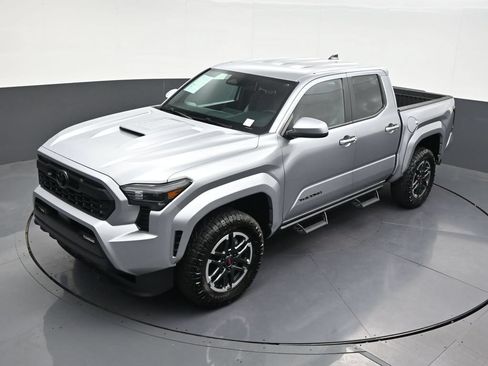 Used 2026 Toyota Tacoma TRD Sport RWD image 16