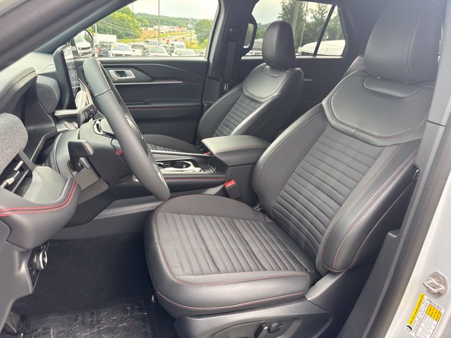 Used 2026 Ford Explorer ST-Line w/ ST-Line Street Pack AWD/4WD image 10